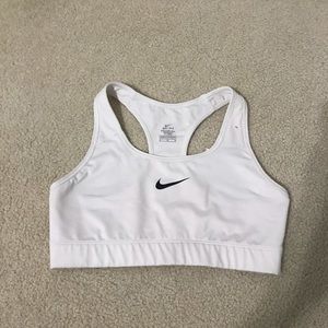 White nike sports bra